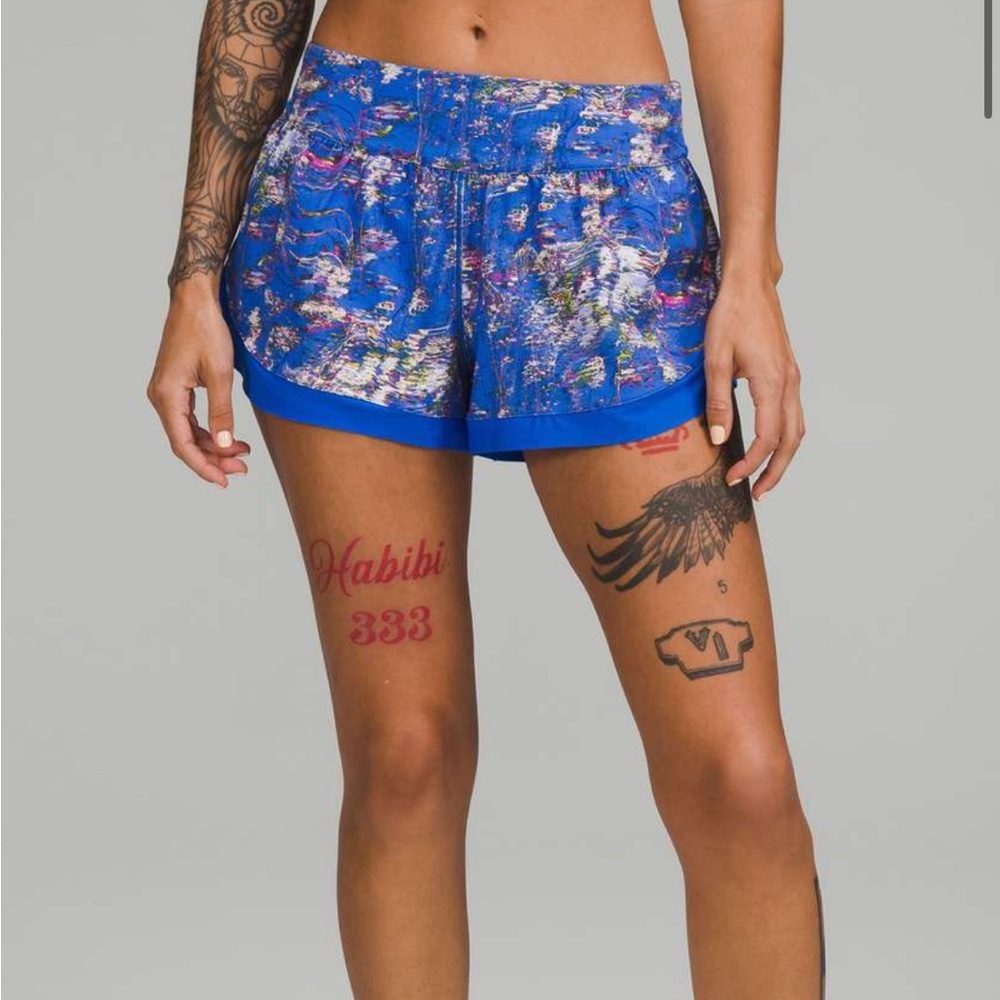 Lululemon Nwt Size 10 Calm Tides Lined Running Short 2.5". Floral Wild Bluebell